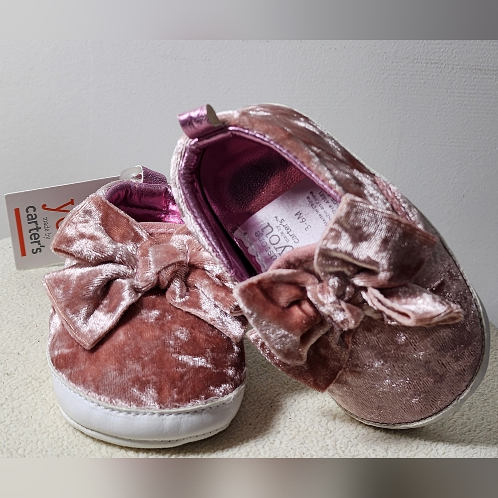 Carter's Girls Pink Velvet Shoes 3-6months New with Tags